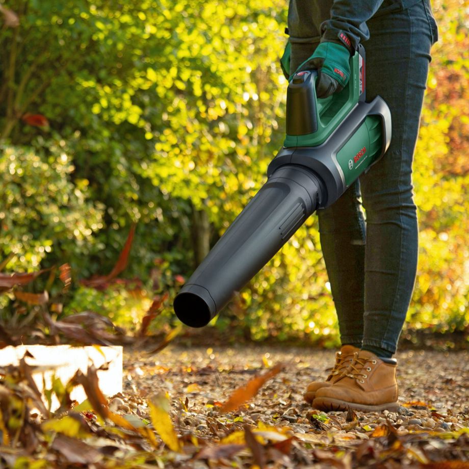 Bosch AdvancedLeafBlower 36V-750 Akku-Laubbläser leise und kraftvoll
