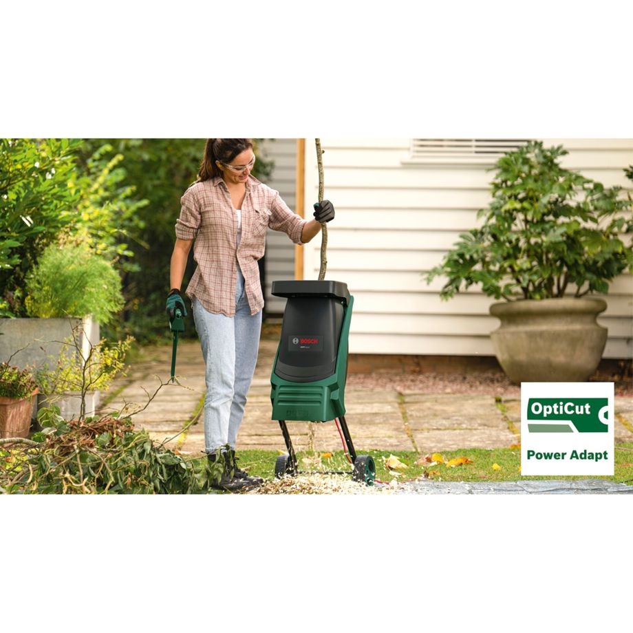 Bosch AXT Rapid 2200 Elektro-Häcksler mit 2200W Motor und Präzisionsmessern