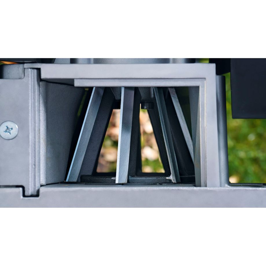 Bosch AXT 25 TC Elektro-Häcksler mit 2500W Motor, Turbine-Cut-System und 53L Auffangbox