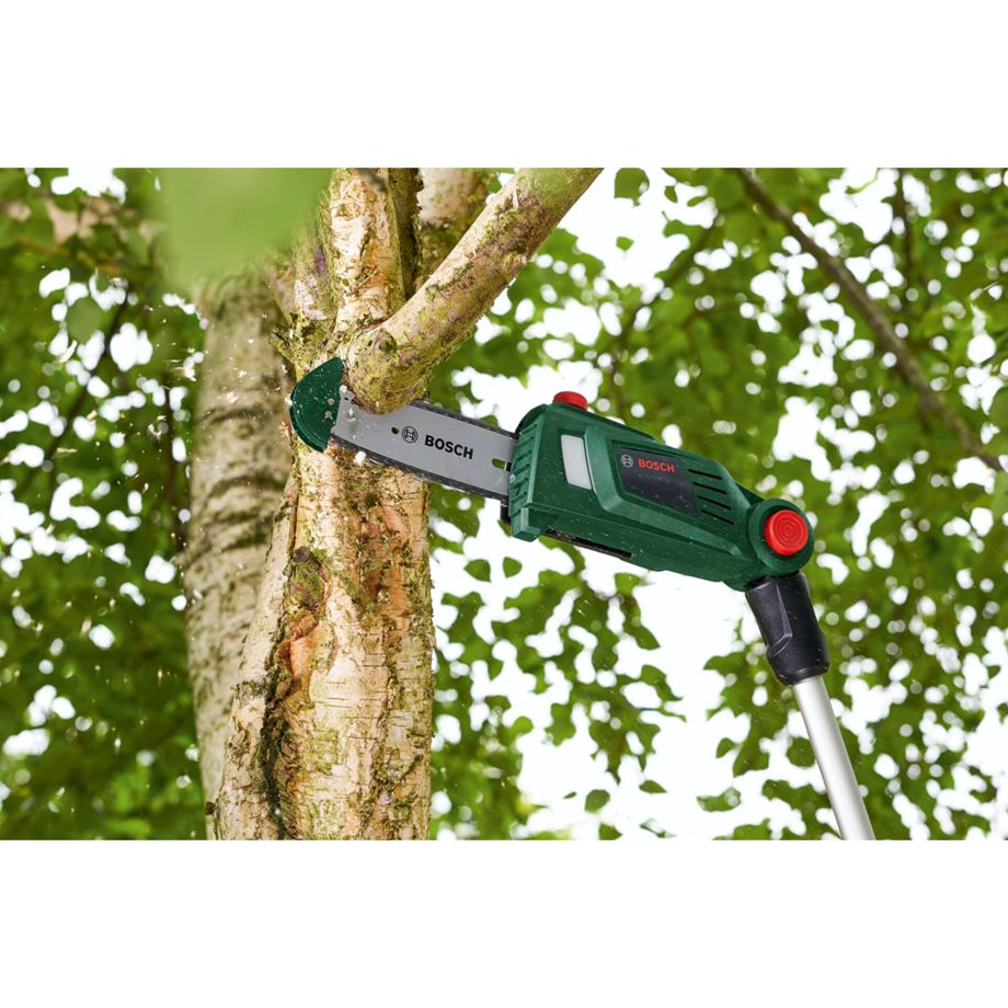 Bosch UniversalChainPole 18 Solo Akku-Hochentaster mit Teleskopstange und 20 cm Schwert